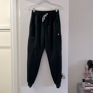 FIGS scrub joggers size XSMALL